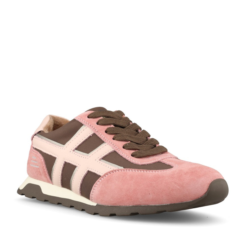 Drilleys Ladies Forty Eight Trainer In Pink Truffle