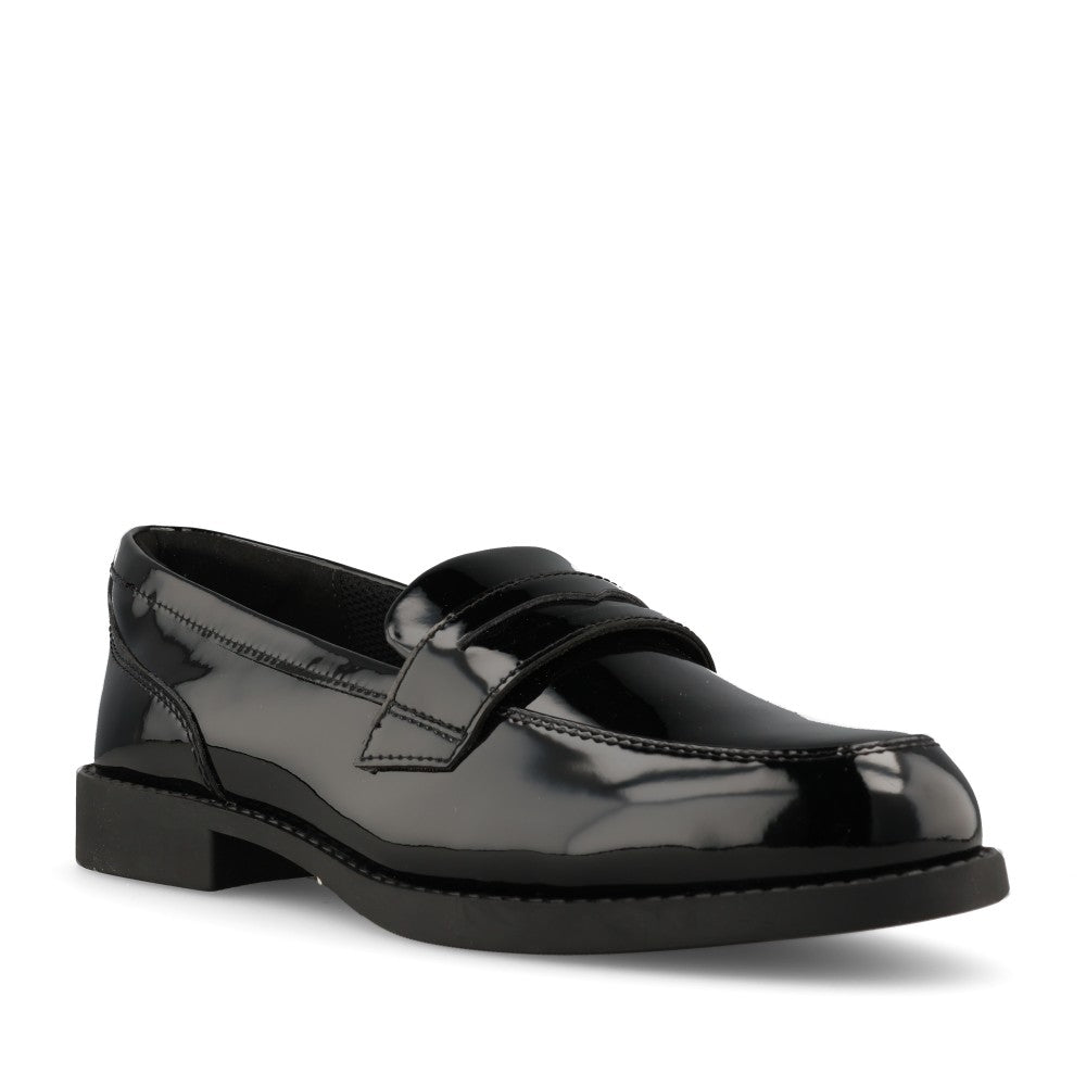 Clarks Girls Tapa Edge Y G-FIT Slip-On Shoe in Black Leather