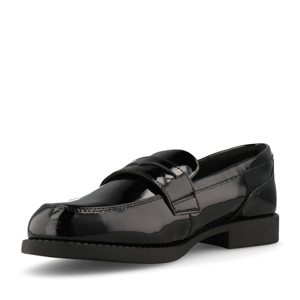 Clarks Girls Tapa Edge Y G-FIT Slip-On Shoe in Black Leather