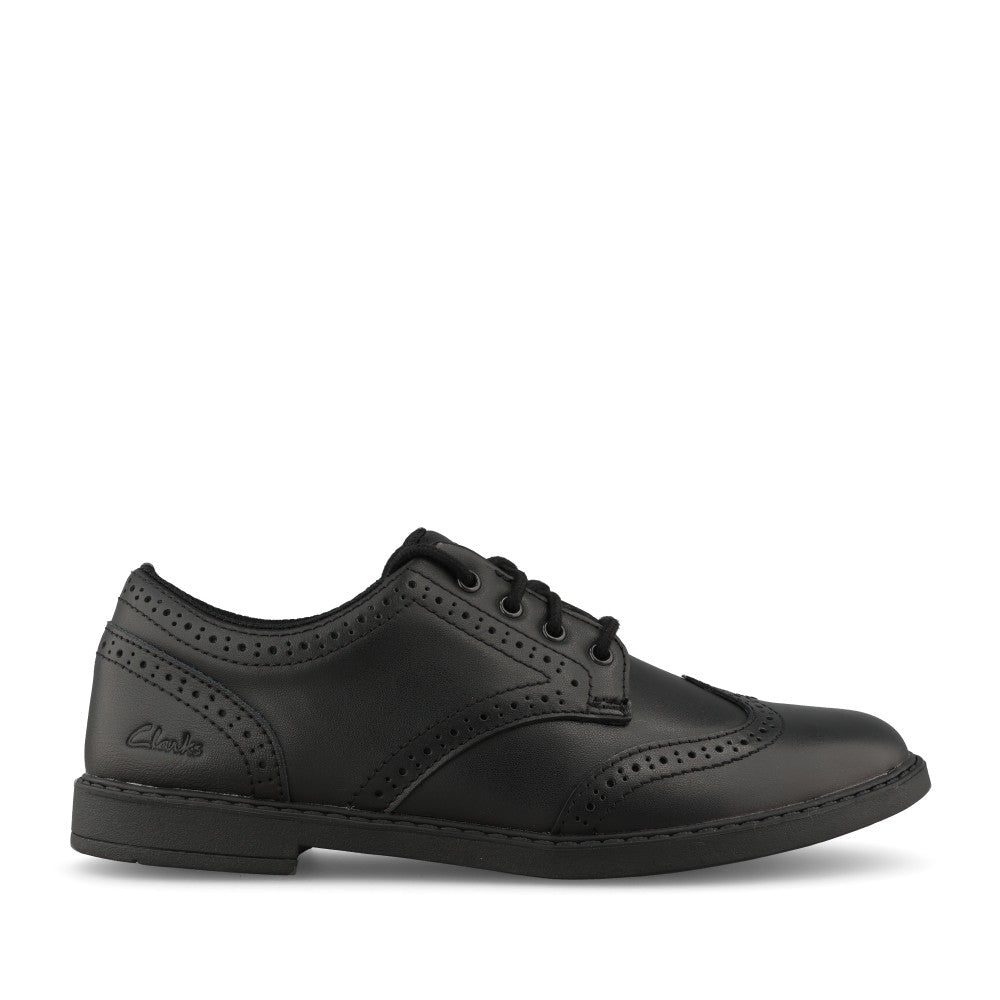 Clarks Girls Scala Style O F-FIT Lace Up Shoe in Black Leather