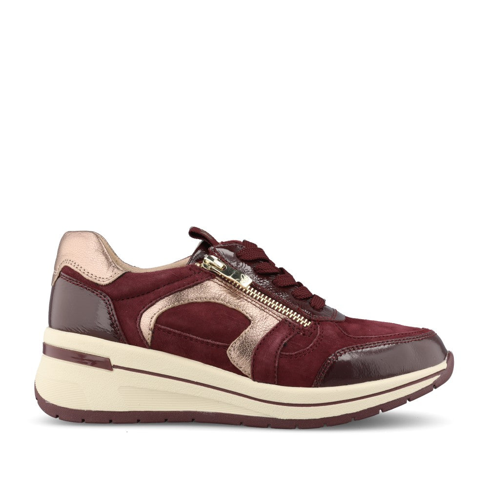 Caprice Ladies 9-23300 Wedge Laced Trainer In Burgandy