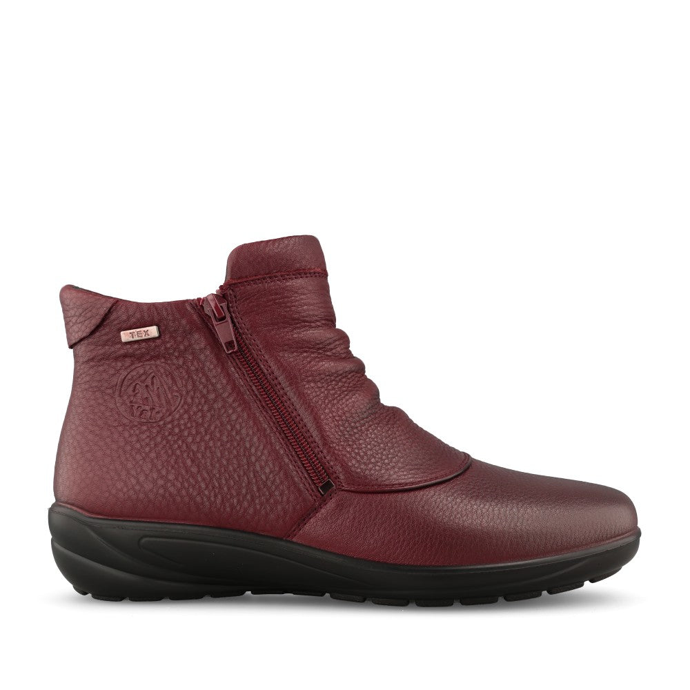 G-Comfort Ladies P-9521 Std Fit Ankle Boot in Burgandy