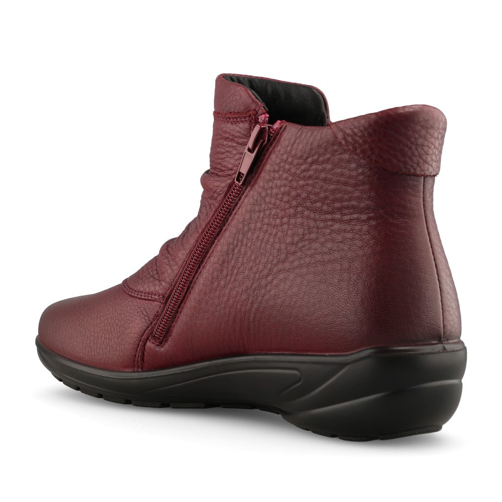 G-Comfort Ladies P-9521 Std Fit Ankle Boot in Burgandy