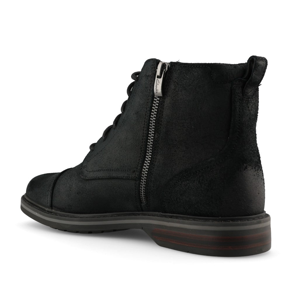 Clarks Mens Aldwin2 Cap Suede G-fit Boot In Black Suede