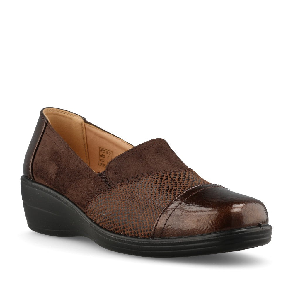 Shoe Tree Ladies Blanche Shoe In Brown