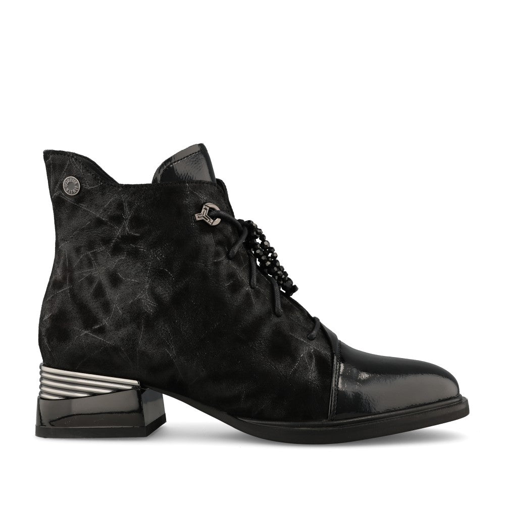 Loretta Vitale Ladies C38155 Ankle Boot In Black