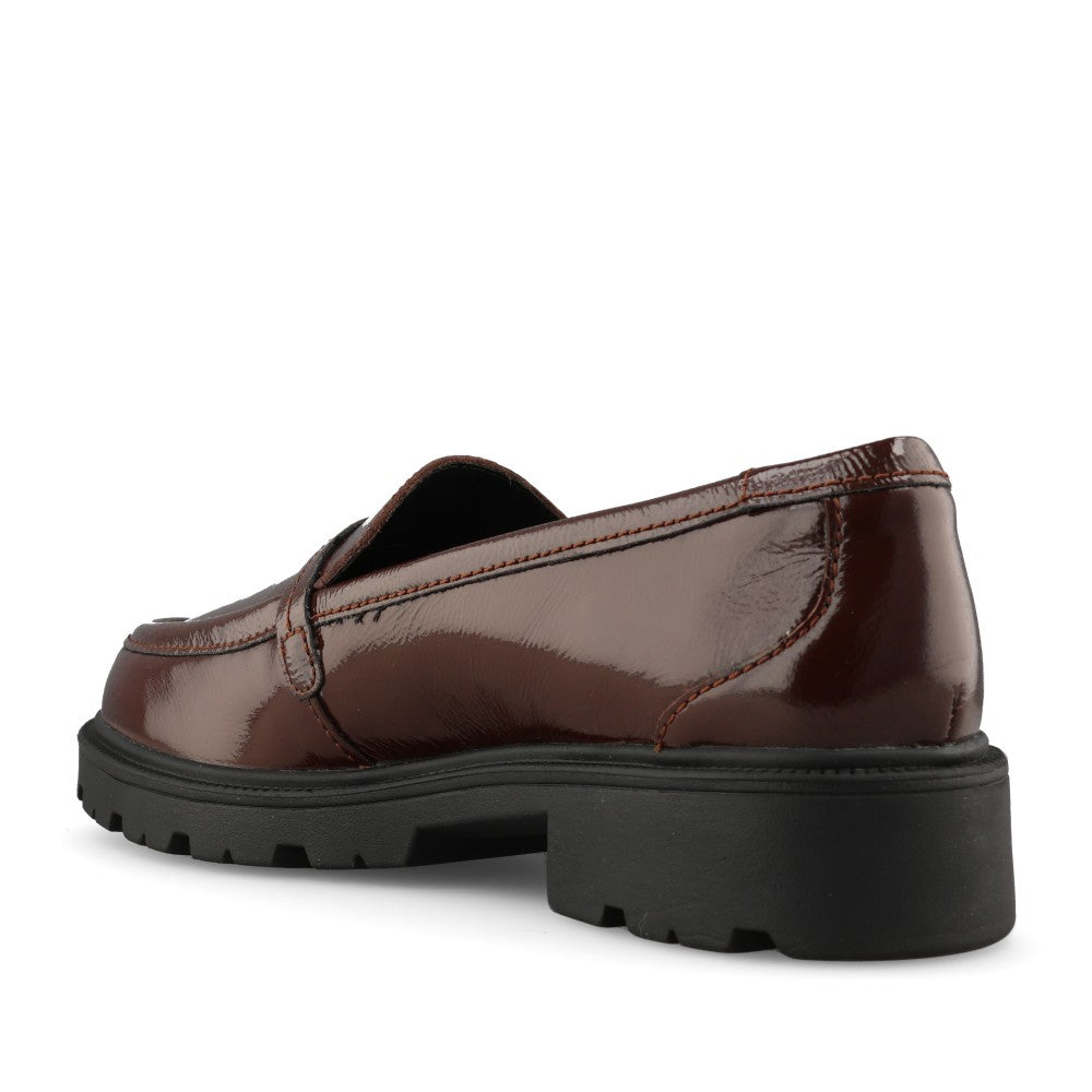 Clarks Ladies Code L Step Leather D-fit Shoe In Dark Brown Patent