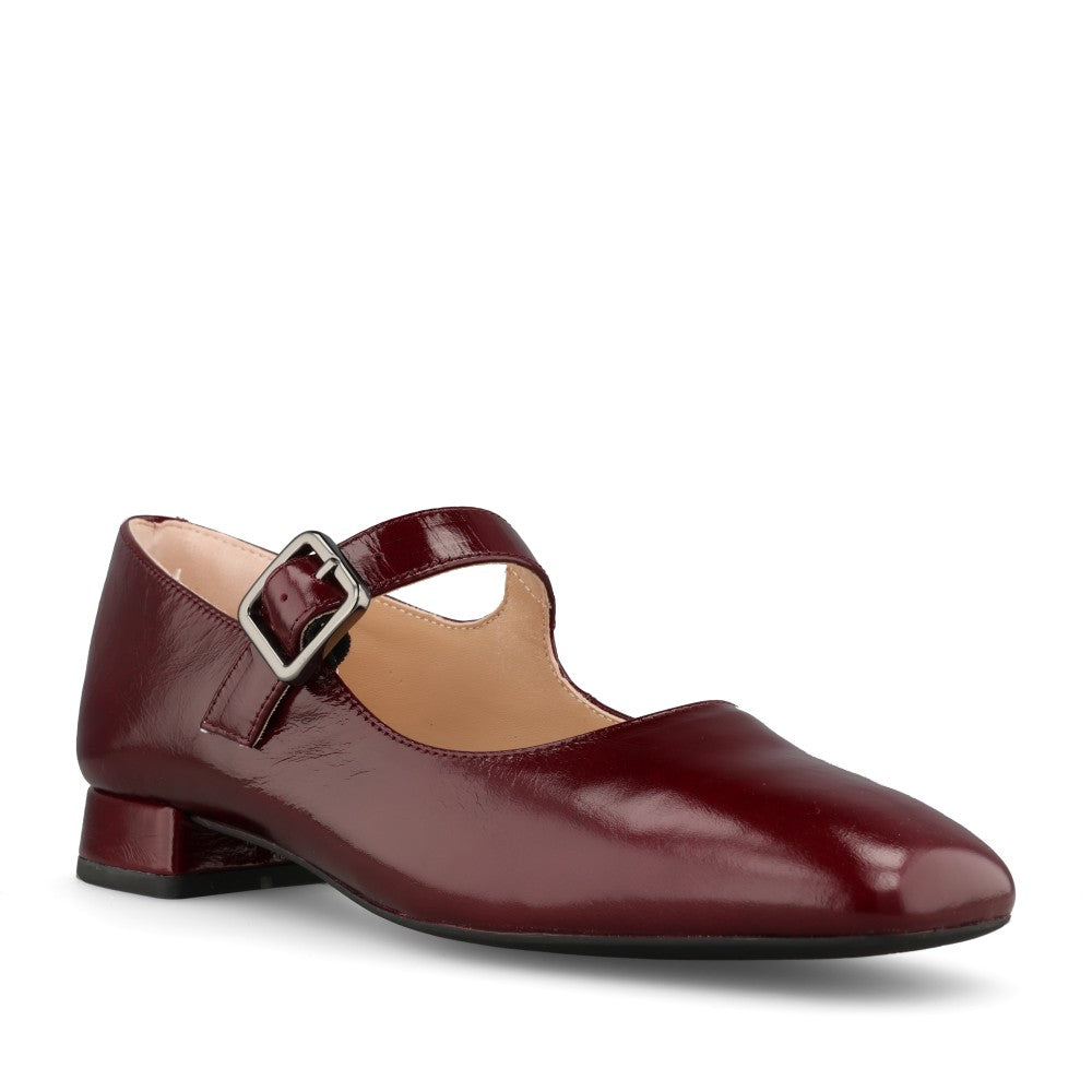 Unisa Ladies Culver Shoe In Burgundy