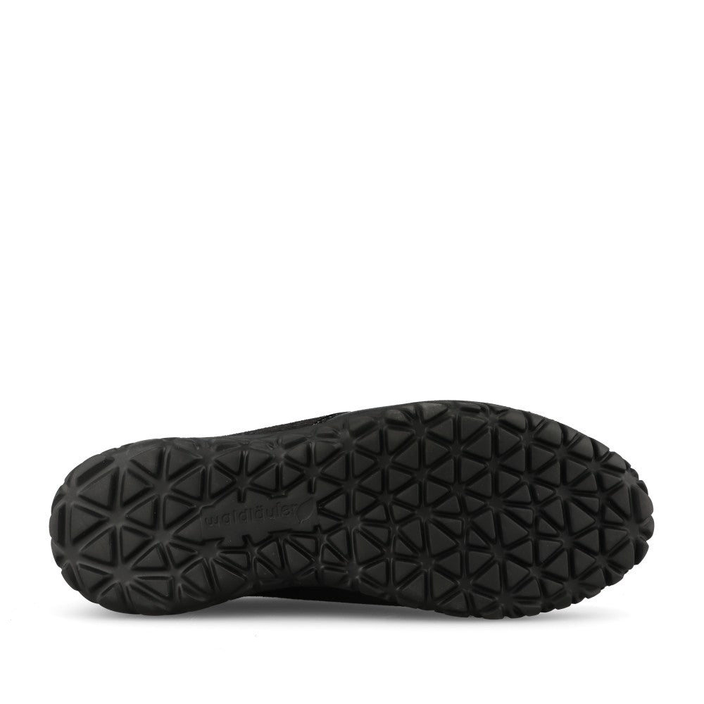 Ladies H89001 Havy Soft Laced Trainer In Black Patent
