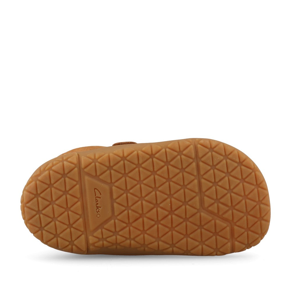 Clarks Boys Harbourmove T F-Fit Shoe in Tan