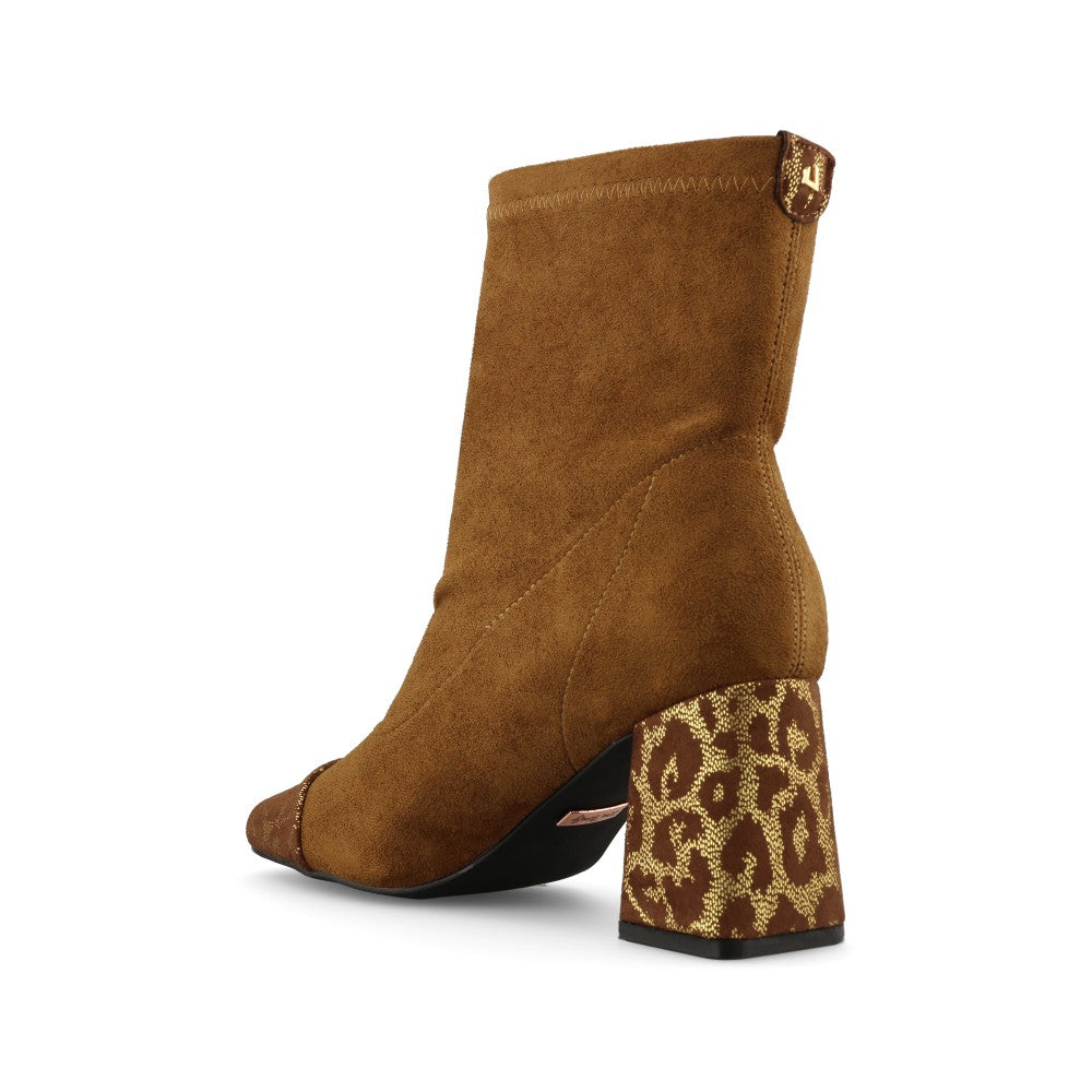Una Healy Ladies Homegrown Ankle Boot In Mellow Truffle