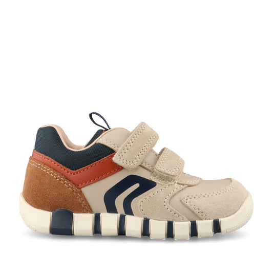 Geox Boys Iupidoo B3555D Shoe In Light Taupe
