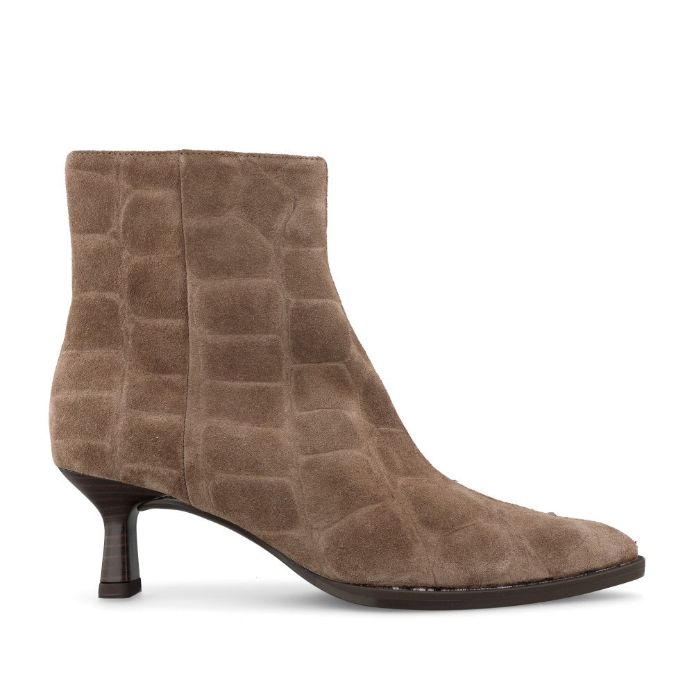 Unisa Ladies Lomas Ankle Boot In Taupe