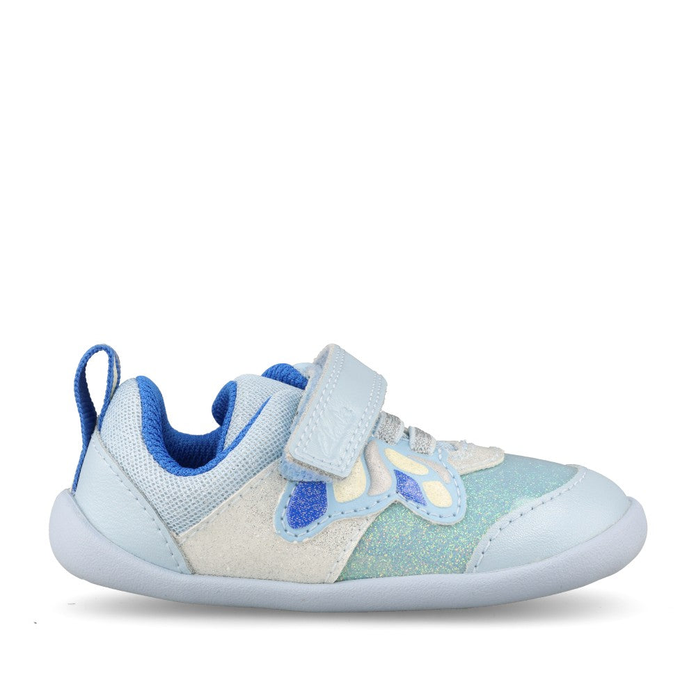 Clarks Boys Roamer Wing T F-Fit Shoe in Blue