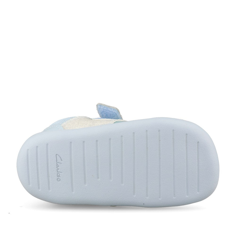 Clarks Boys Roamer Wing T F-Fit Shoe in Blue