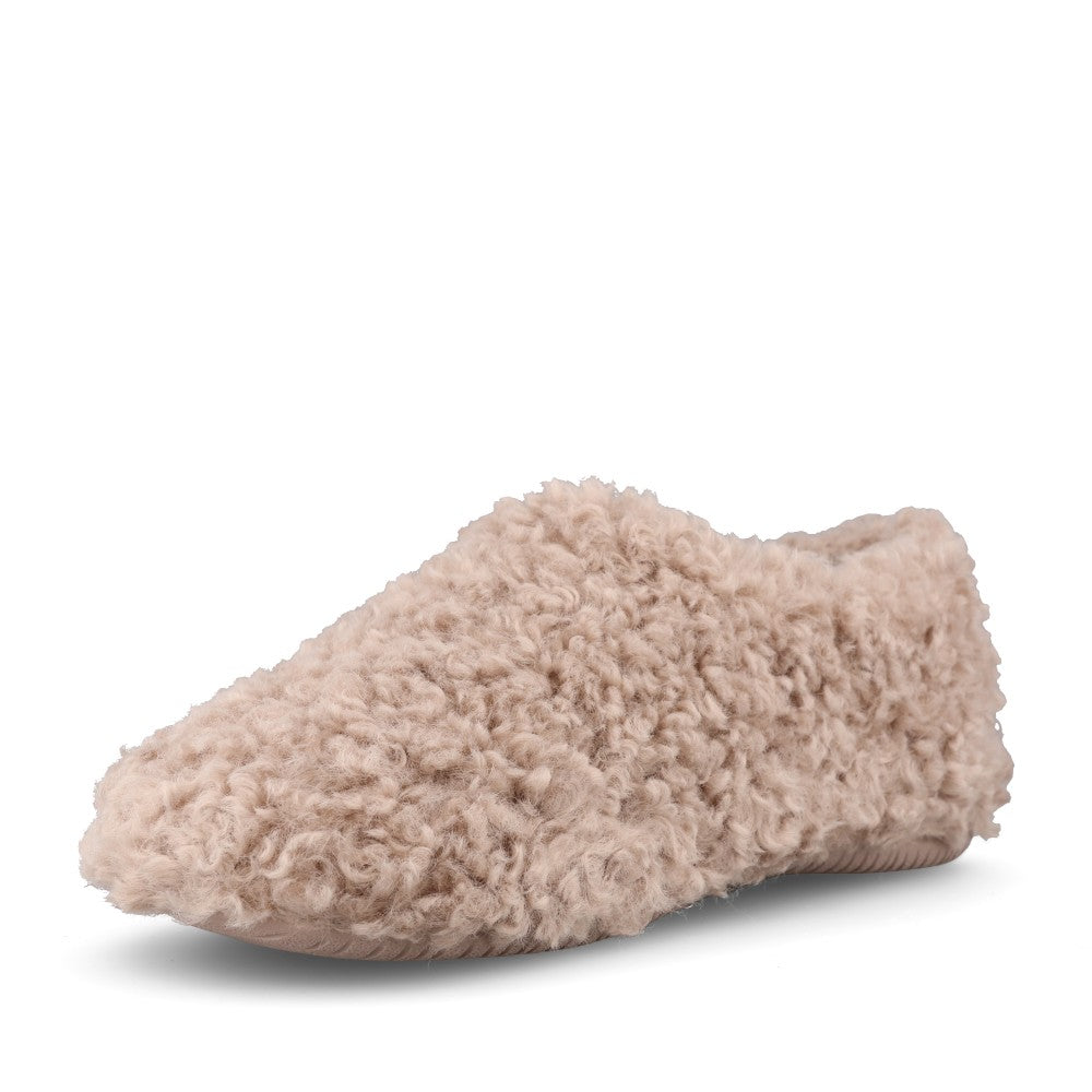 Verbenas Ladies Yecla Curly Slipper In Camel