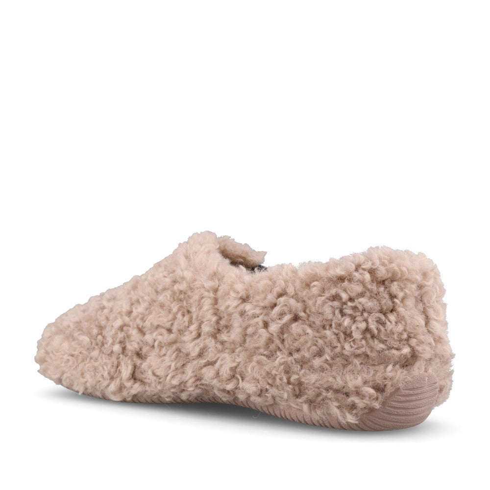 Verbenas Ladies Yecla Curly Slipper In Camel