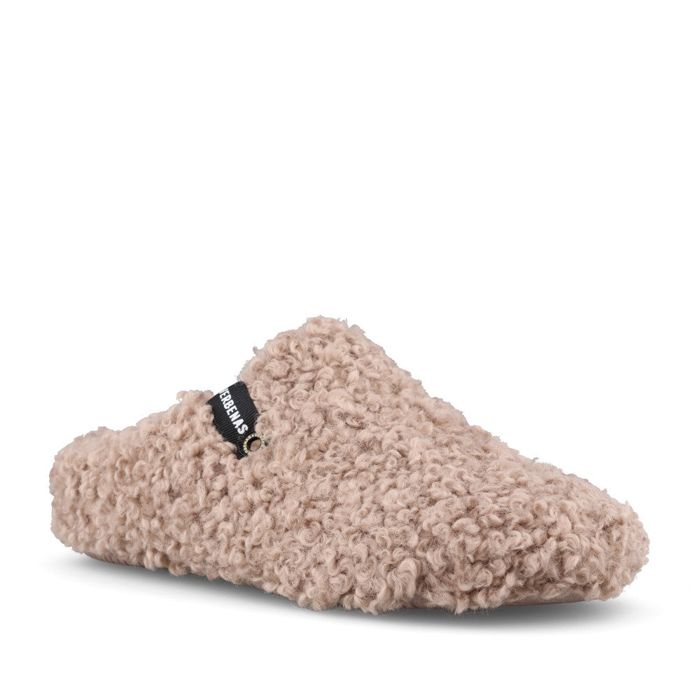 Verbenas Ladies York Curly Mule In Camel