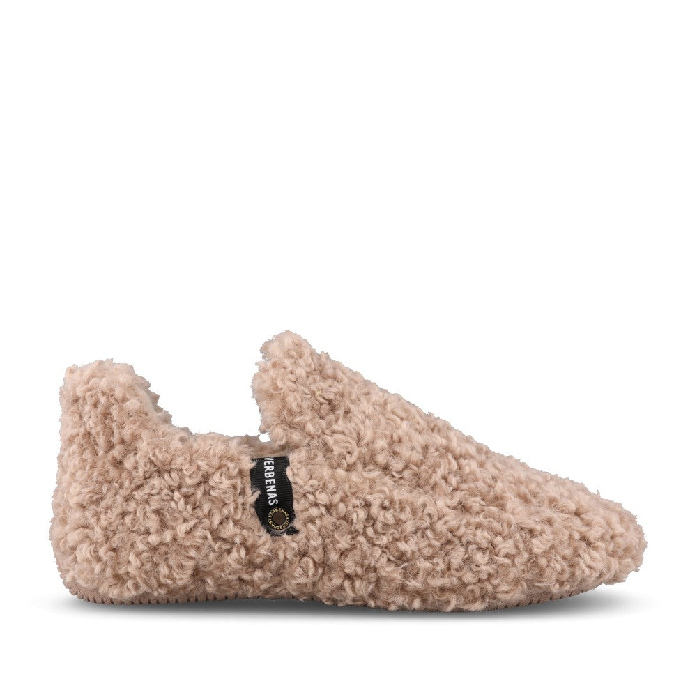 Verbenas Ladies Yuk Curly Slipper In Camel