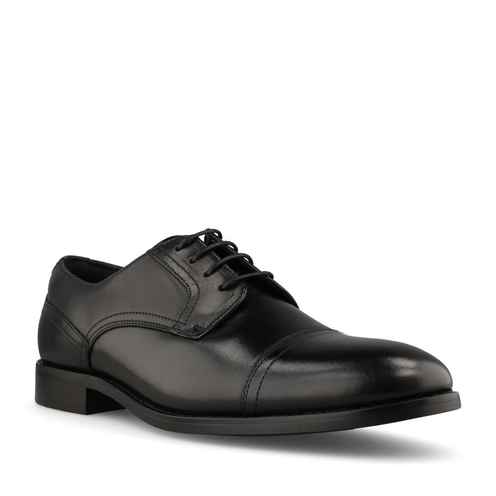 Clarks Mens Bowburn Cap Leather G-fit Shoe In Black