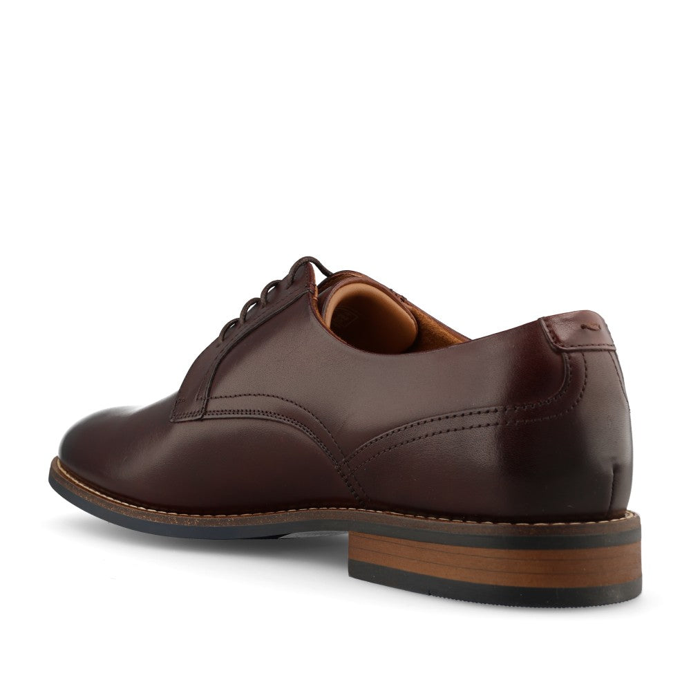 Clarks Mens Bowburn Lace Leather G-fit Shoe In Brown