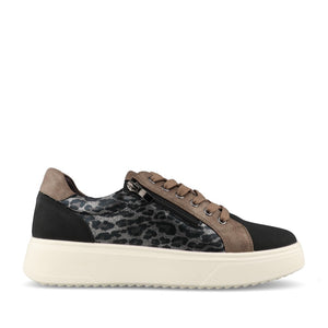 Lunar Ladies Brenda DLN002 Trainer In Black