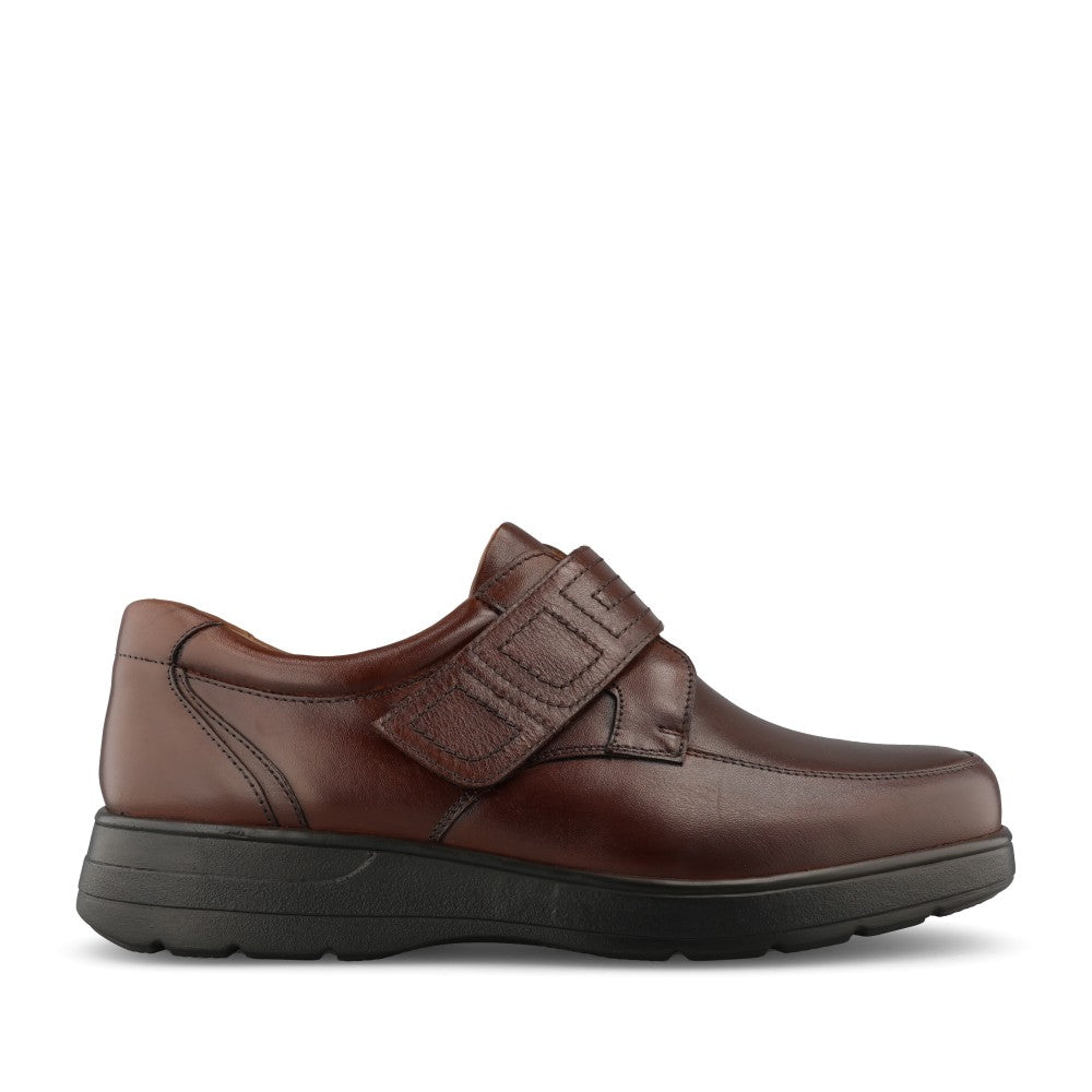 Mens Easy B Bahamas 89196 Velcro Shoe in Brown