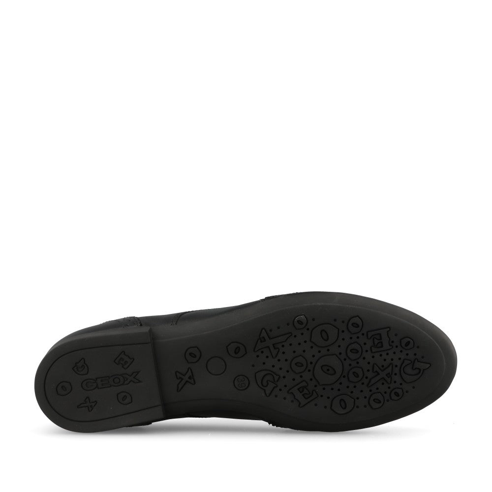 Geox Girls J0455B Plie Brogue in Black Leather