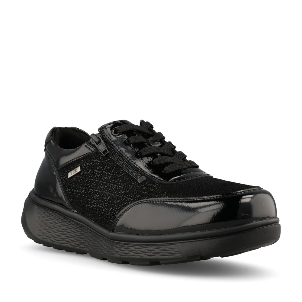 G-Comfort Ladies S-2725 Wide Fit Laced Shoe in Black Patent